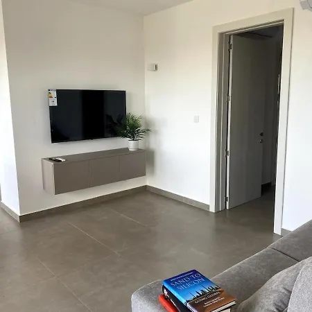 The Valley Collection - B24 Apartment *